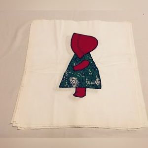 Vintage Hand Quilted SUNBONNET SUE Design 10 Pieces each 18x18.